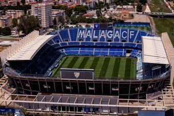 La Real Federación Española de Fútbol confirmó, a través de un comunicado oficial, los horarios de todos sus partidos de la primera vuelta de esta temporada. Después de 4 jornadas, la organización del campeonato hizo saber, con alrededor de una semana de antelación, cómo iba a encajar la próxima fecha en el calendario, pero, de paso, dejó resueltos los planes de los equipos hasta el 14 de enero del año que viene.