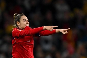 L'UEFA a annoncé vendredi les trois finalistes pour le titre de meilleure joueuse de l'année 2022/23. Parmi elles, les deux victorieuses de la Coupe du monde féminine, Aitana Bonmani et la buteuse en finale, Olga Carmona.