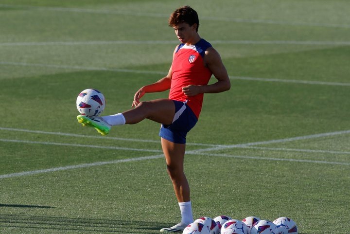 Joao Felix continues training with Atletico as he waits for Barca