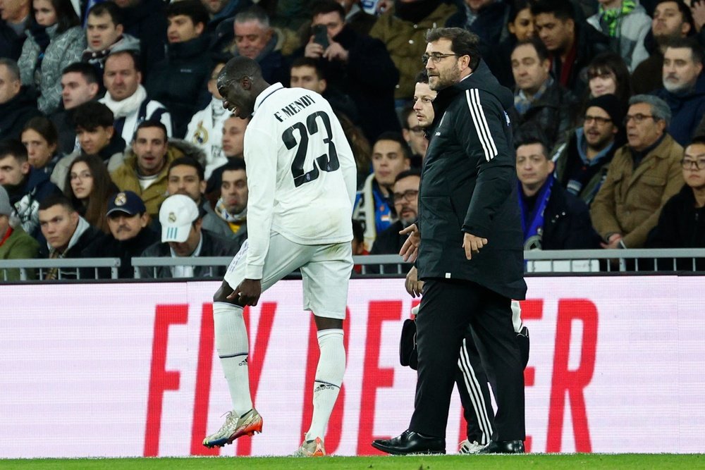 Ferland Mendy est de retour à l'entraînement. EFE