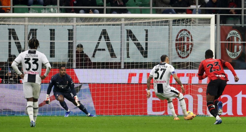 El Udinese vencio al Milan por 0-1. EFE