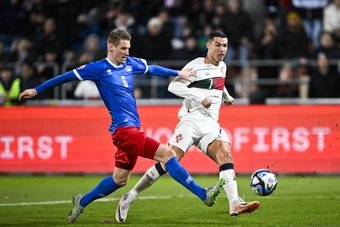 La Selección Portuguesa se llevó los tres puntos ante Liechtenstein (0-2). Un choque que se le atragantó al conjunto luso, pero que, gracias al tanto de Cristiano Ronaldo, encarriló en los segundos 45 minutos. Joao Cancelo puso el definitivo 0-2.