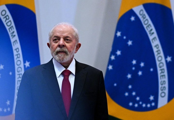 Lula defende que Robinho cumpra a sua condenação por estupro no Brasil