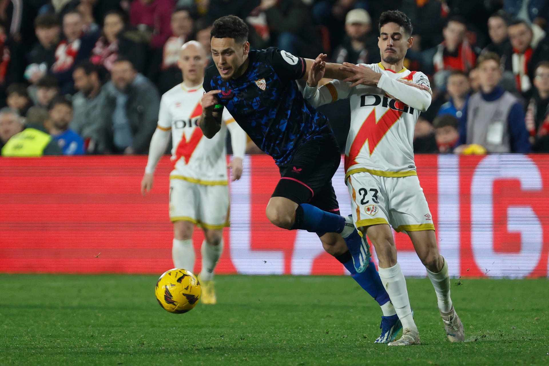 Rayo fan fined €6,000 for assaulting Ocampos