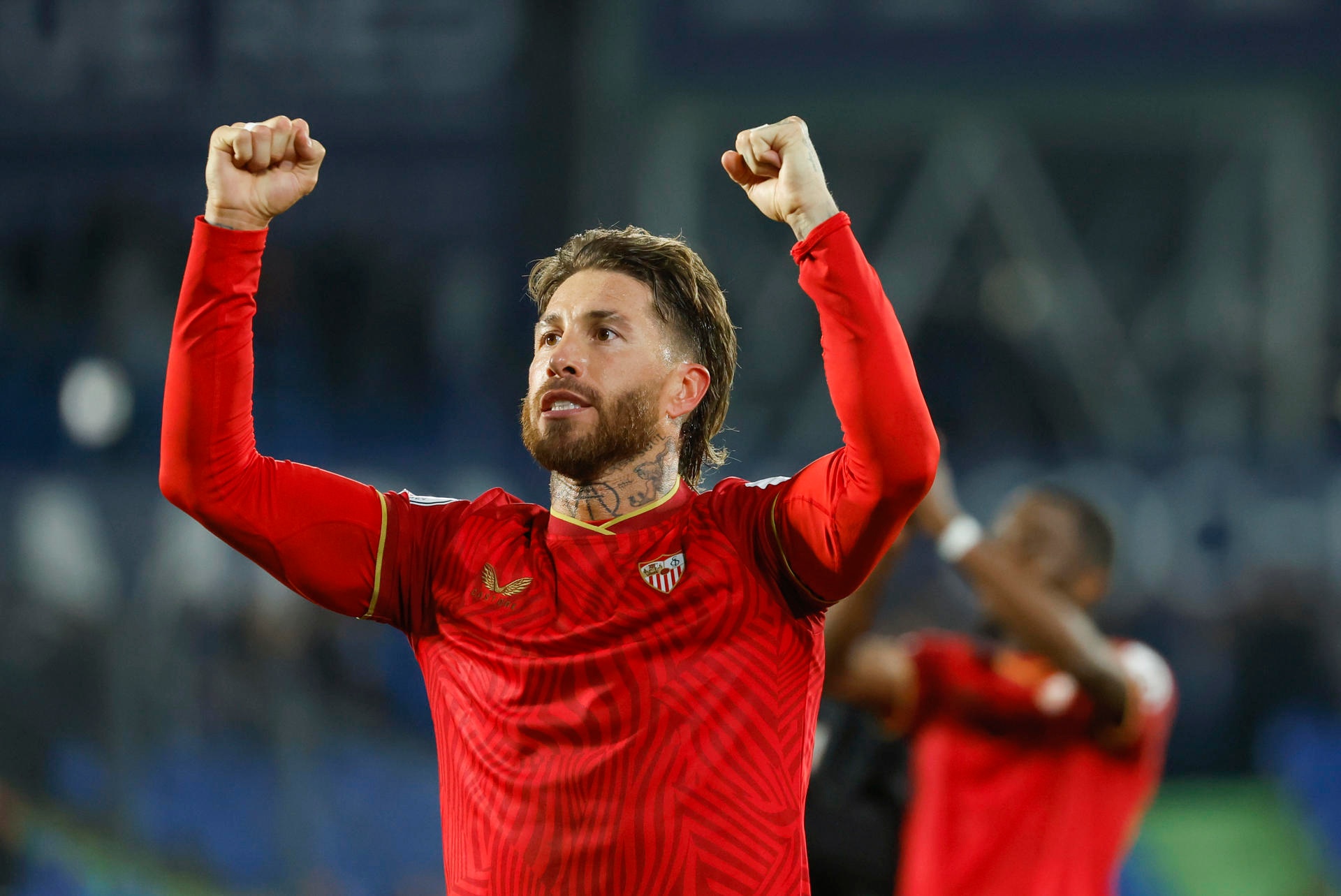Ramos prioriza al Sevilla, pero busca opciones fuera