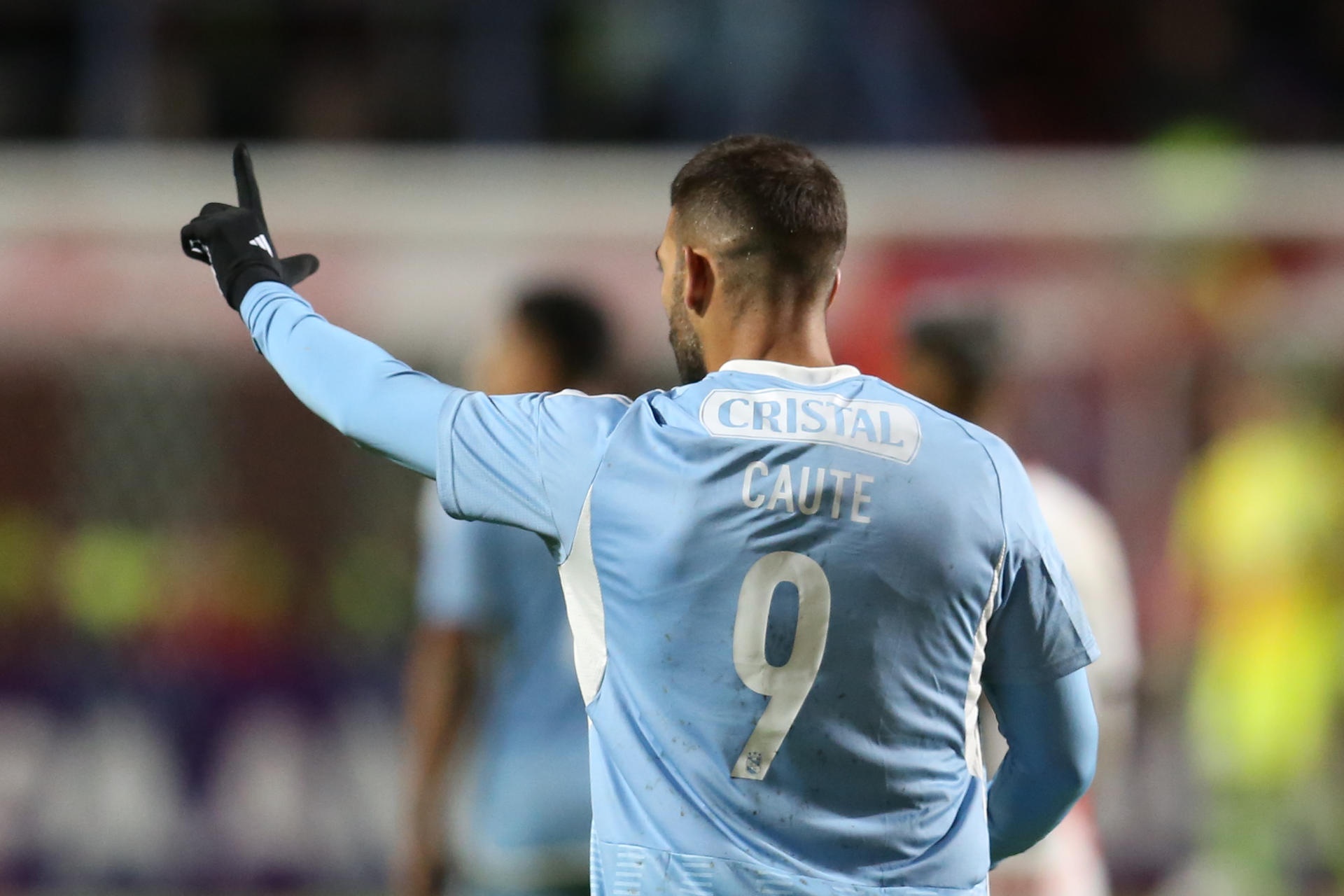 Cauteruccio joins Libertadores legends with record-breaking brace