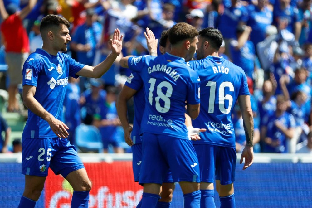 El Getafe está 14 millones por encima del límite salarial. EFE