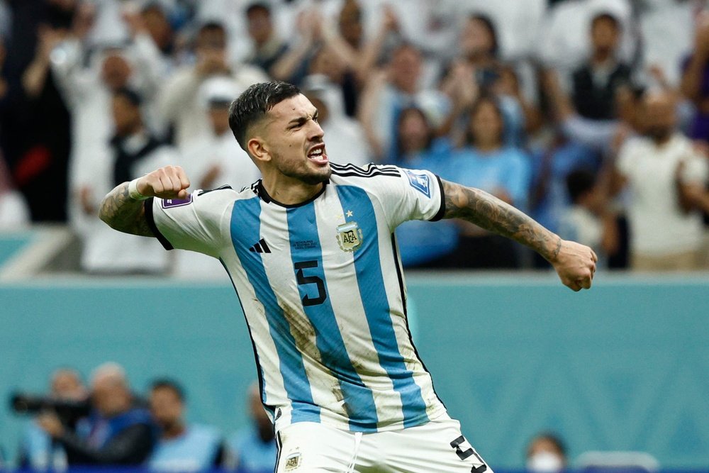 Leandro Paredes will sign until December 2028 for the 'Xeneize'. EFE