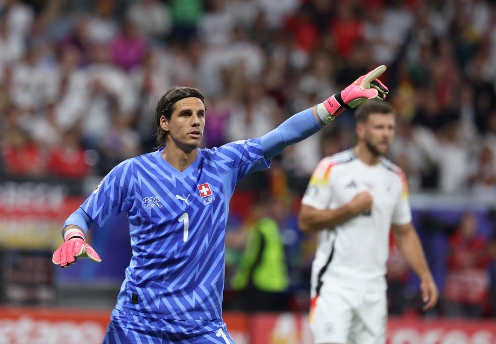 Sommer made his international debut on 30 May 2012 when he was 23. EFE