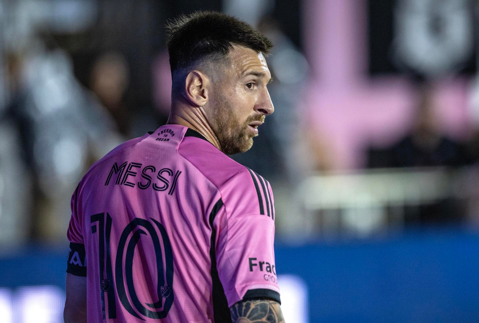 Messi set to return after two-month lay off