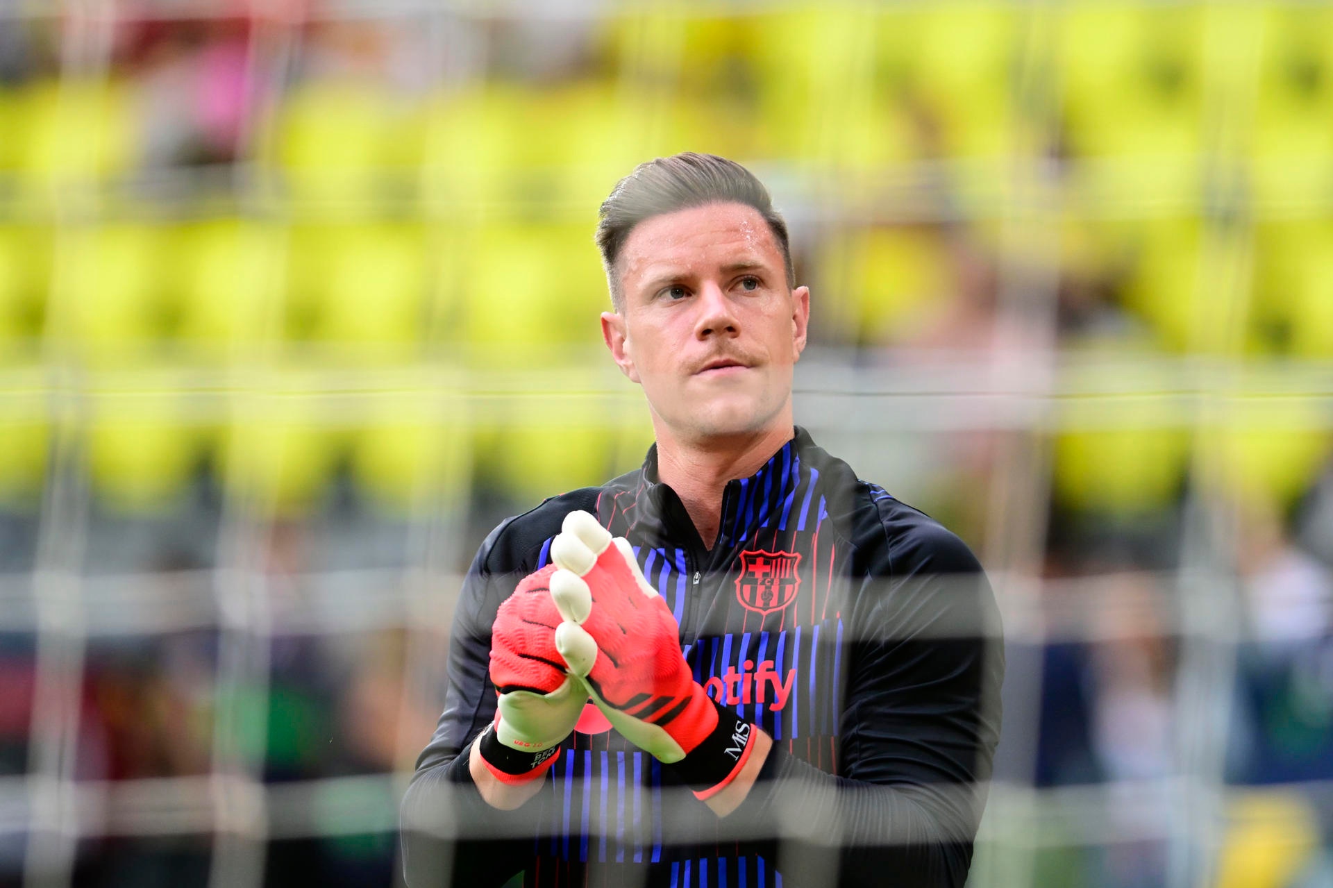 "Ter Stegen é ligeiramente pior que Szczesny"