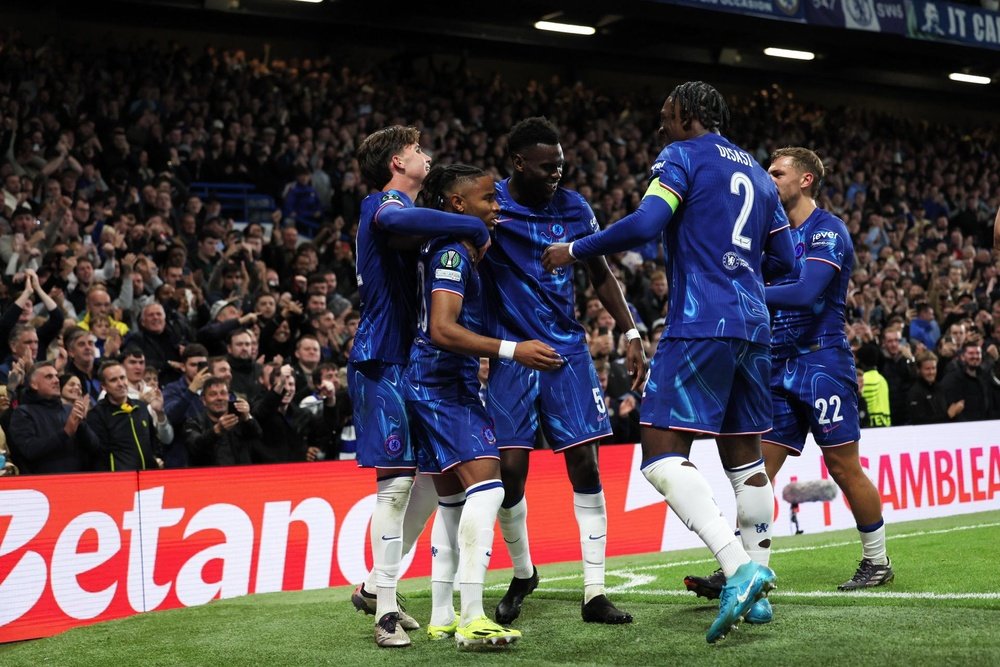 Renato Veiga headed Chelsea into the lead in the 12th minute. EFE