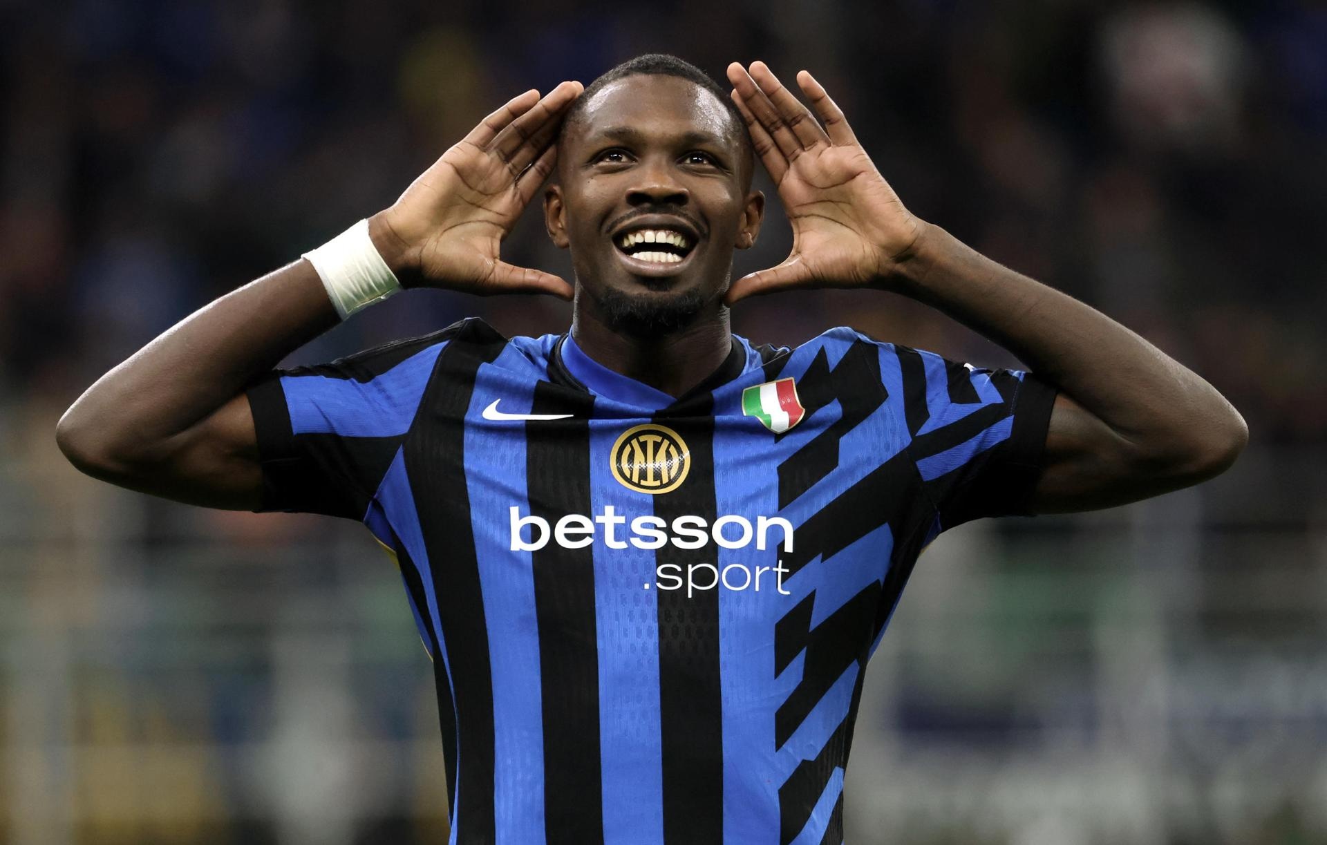 Marcus Thuram metió un triplete en la victoria del Inter. EFE/EPA/MATTEO BAZZI