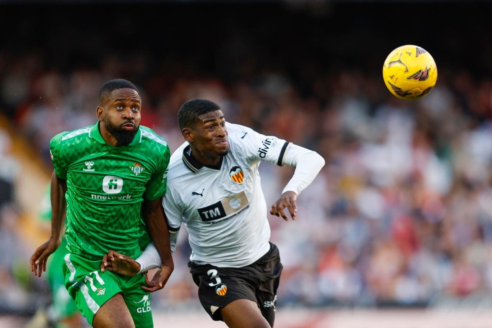 Arsenal are expected to return to the negotiating table next week. EFE