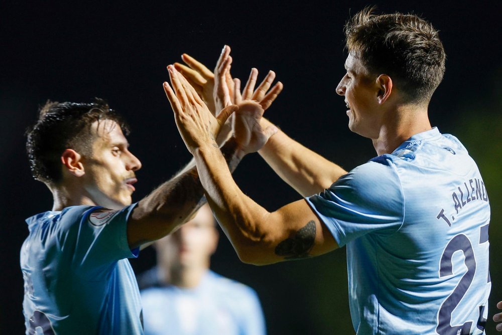 Allende another Argentinian to join Messi in Miami. EFE