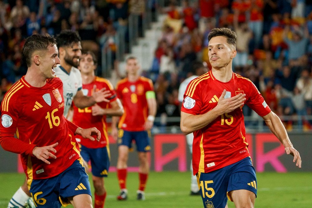 Zaragoza scored his first international goal. EFE
