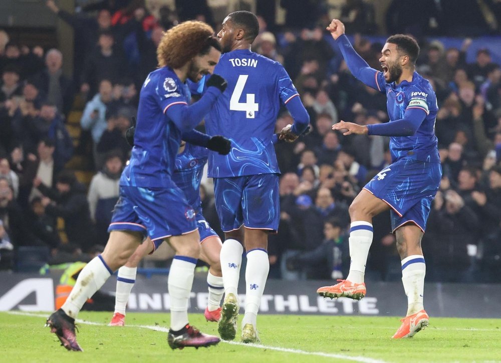 Chelsea y Bournemouth empataron a dos. EFE