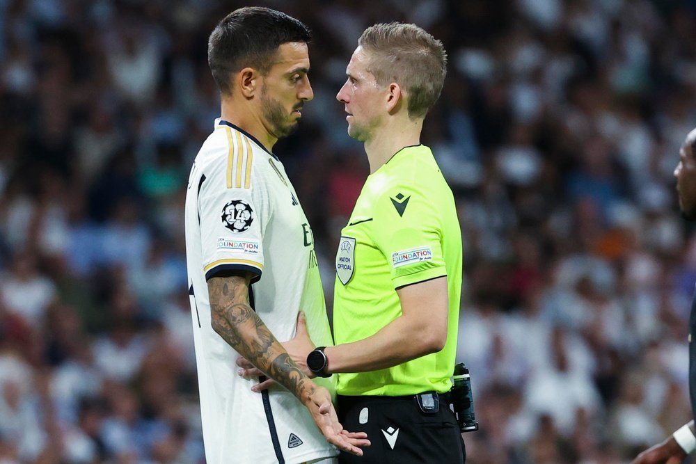 El noruego Eskas, árbitro del Barcelona-Borussia Dortmund. EFE/Kiko Huesca