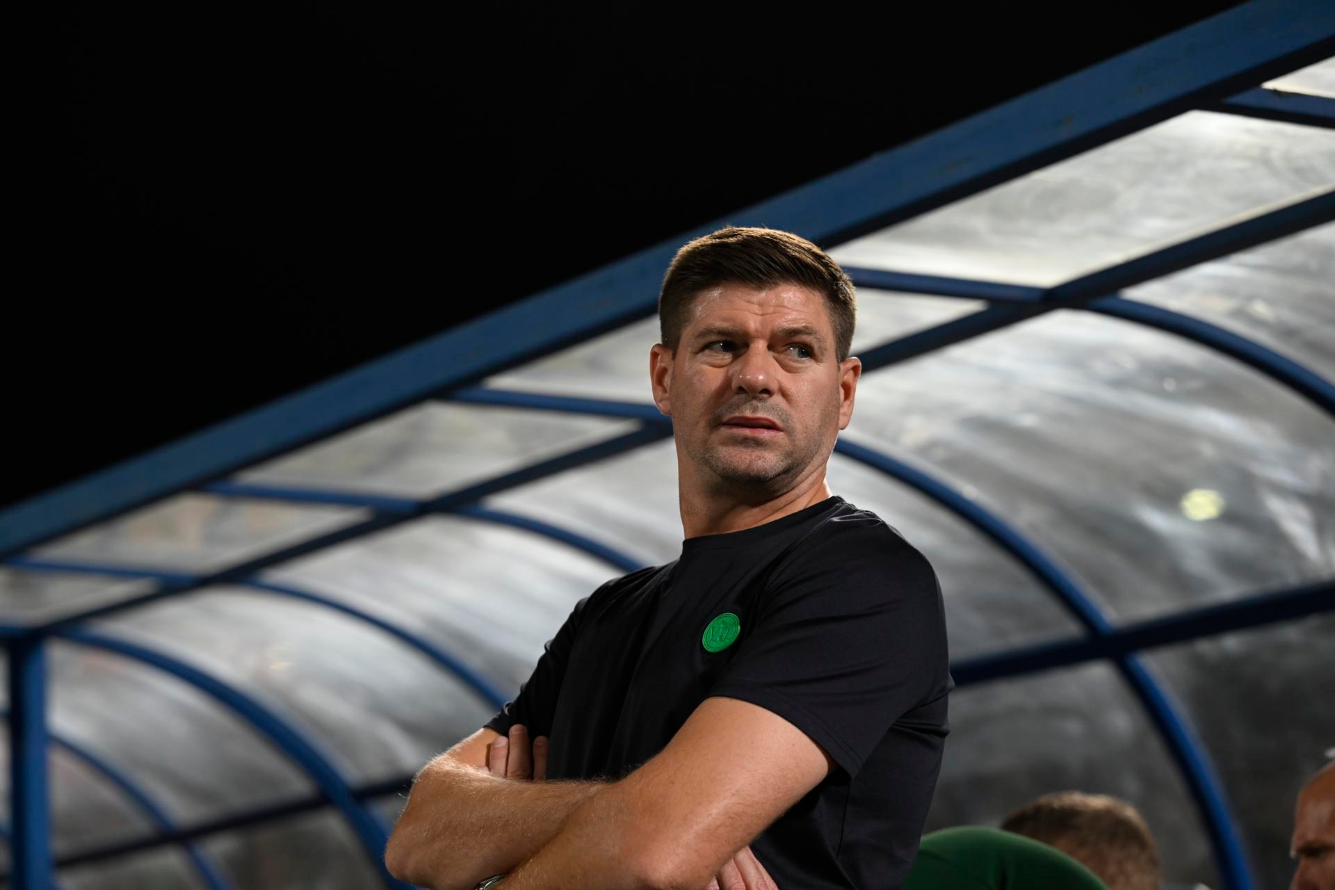Steven Gerrard ha lasciato l'Al Ettifaq dopo 18 mesi, a causa delle difficoltà della squadra, con cinque vittorie in 17 partite e a soli cinque punti dalla zona retrocessione. L'ex capitano del Liverpool ha dichiarato di aver apprezzato l'esperienza, purtroppo deludente, in Arabia Saudita.