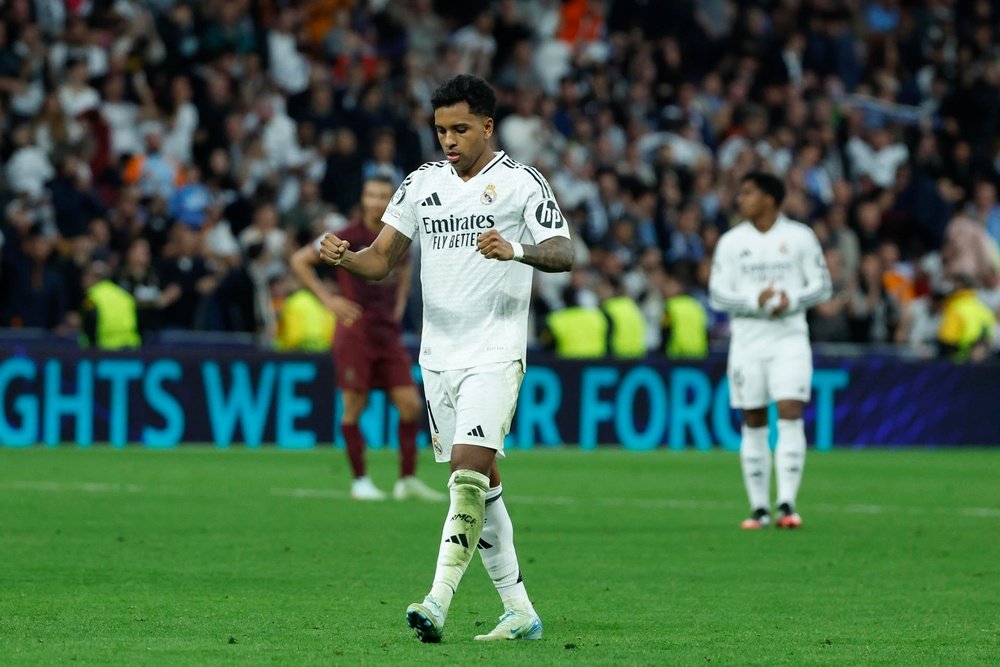 Tottenham will make an initial €60m offer for Rodrygo. EFE