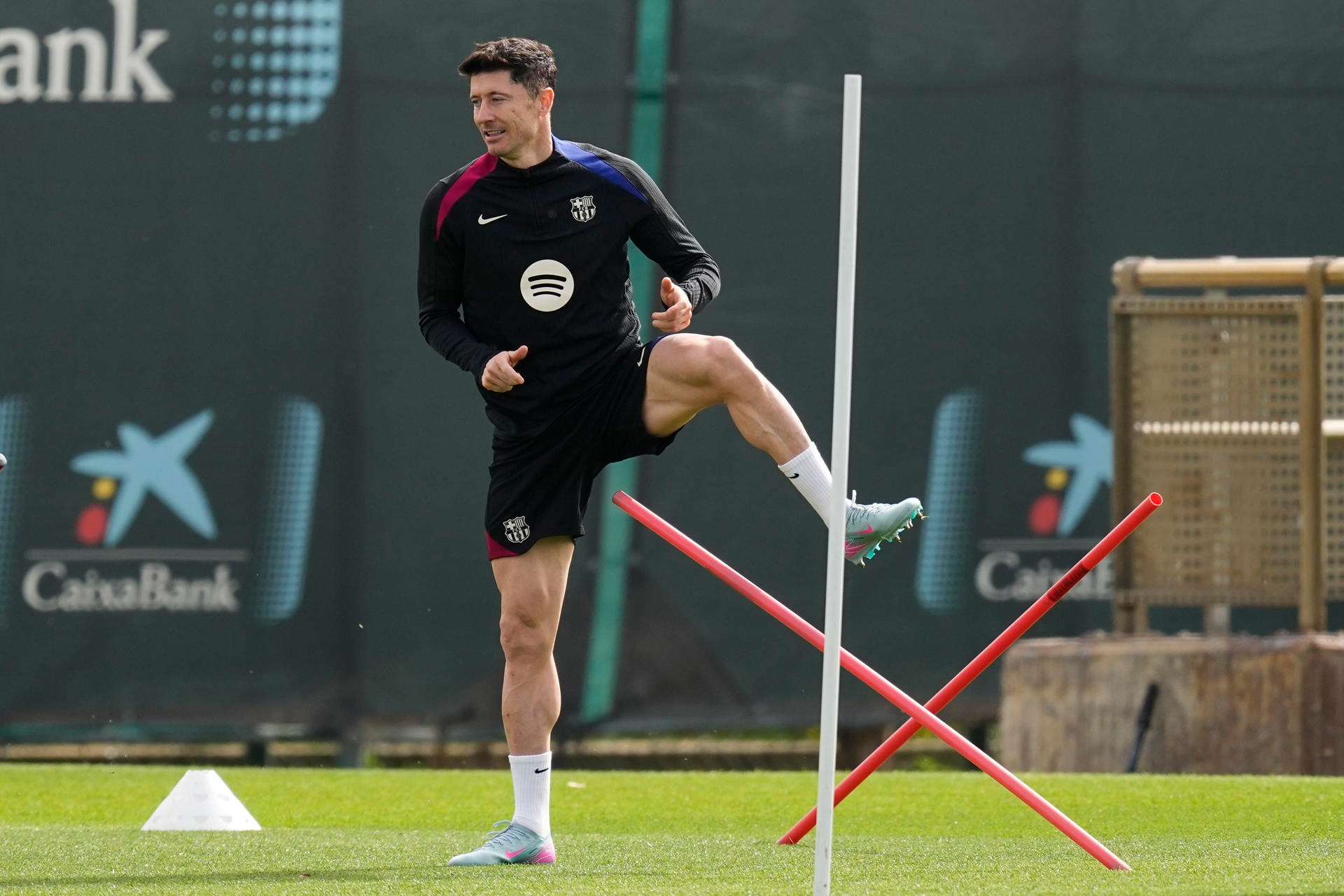 Lewandowski participe à l'entraînement et pourrait être convoqué face à l'Inter