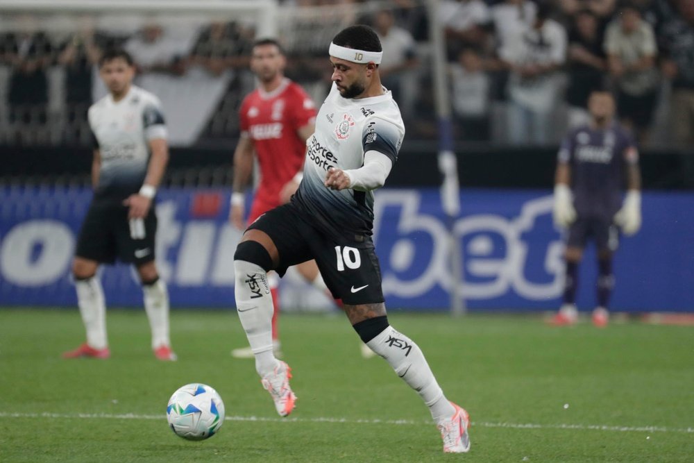 Notícias destacadas do futebol brasileiro no dia 07 de abril de 2025. EFE