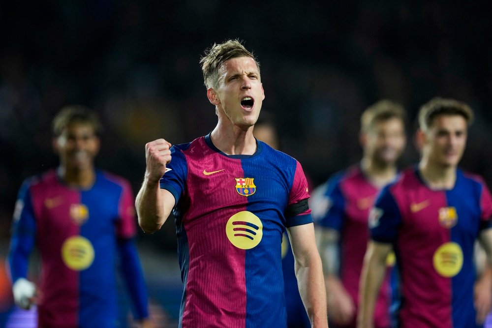 Dani Olmo recebe alta e estará em Dortmund. EFE