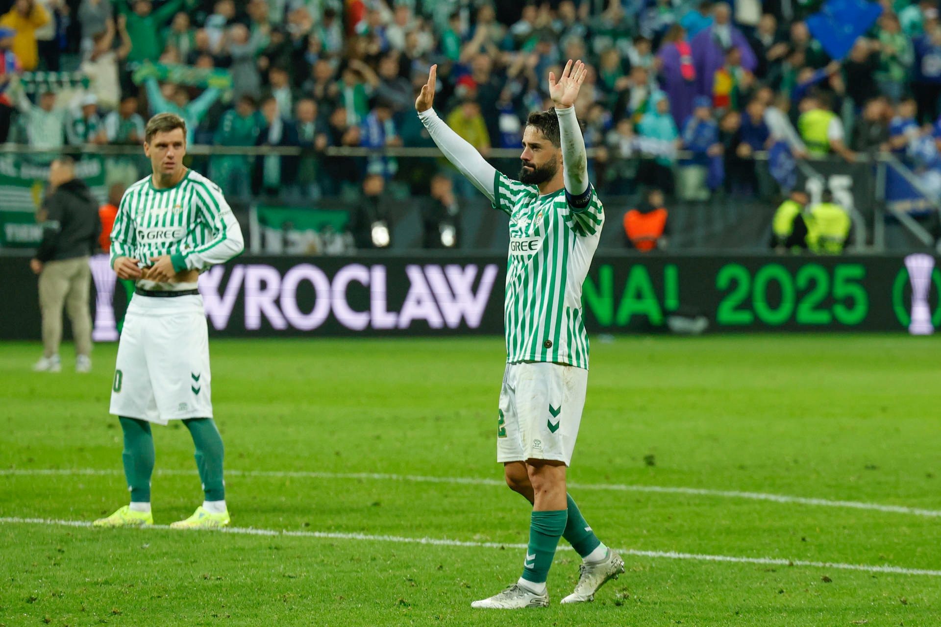 Isco lamented Chelsea's superiority in the second half of the Conference League final. EFE