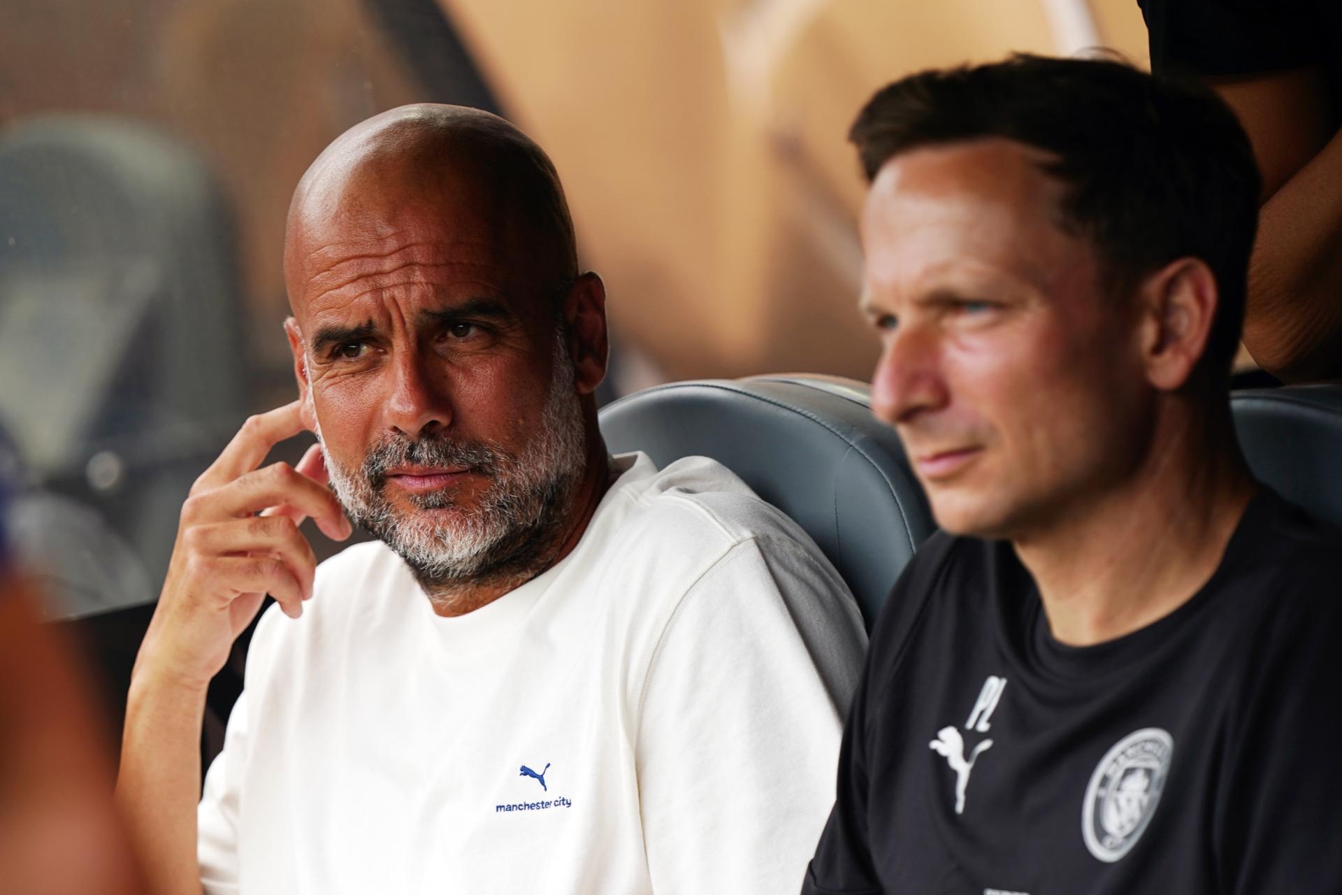 Para Guardiola, la roja a Lewis fue innecesaria. EFE
