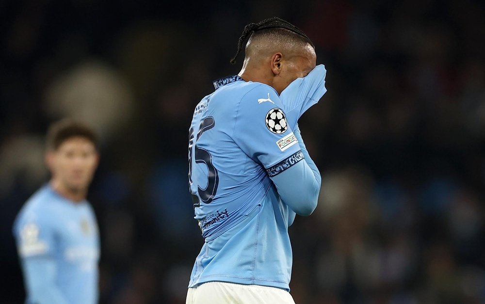 Akanji's move marks another high-profile exit from City's defensive ranks. EFE