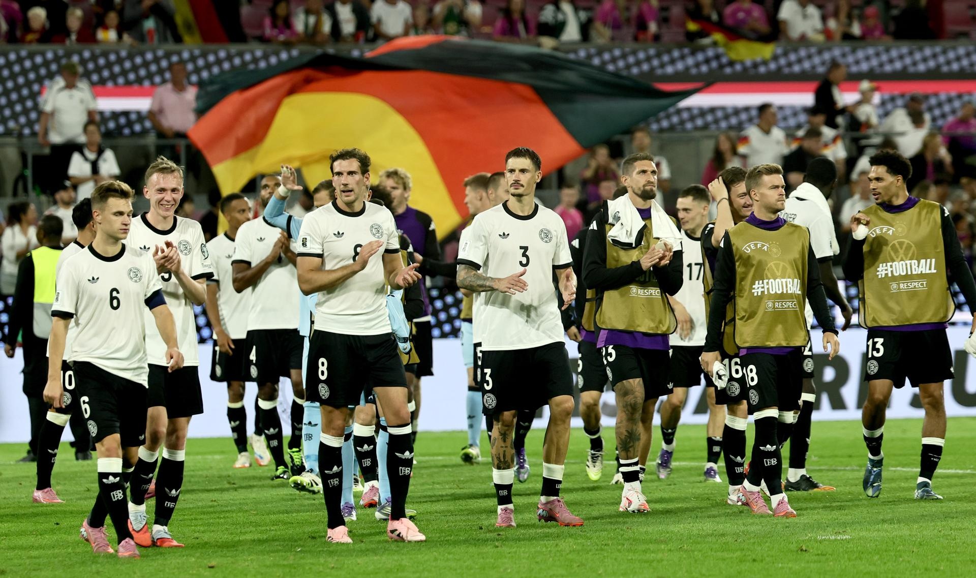 Germany secured a 3-1 victory over Northern Ireland this Sunday, a win that offers some breathing room on their road to World Cup qualification, although many doubts remain due to the difficulties the team faced, especially in the first half.