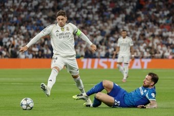 Valverde regretted that his side's performance dropped off in the second half. EFE