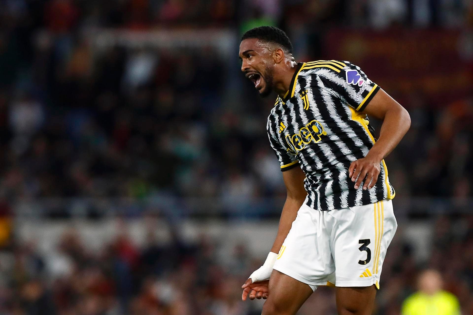 La rodilla atormenta a Bremer: nueva operación tras una lesión de menisco