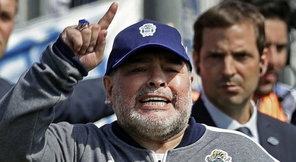 CA Estudiantes recibió el apoyo... ¡de Maradona! AFP