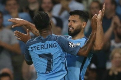 Man City ease past Gladbach thanks to Aguero hat-trick