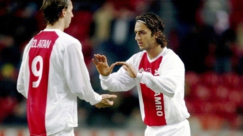 'Mido' pudo causarle serios problemas a Zlatan Ibrahimovic cuando ambos jugaban en el Ajax. EFE/EPA