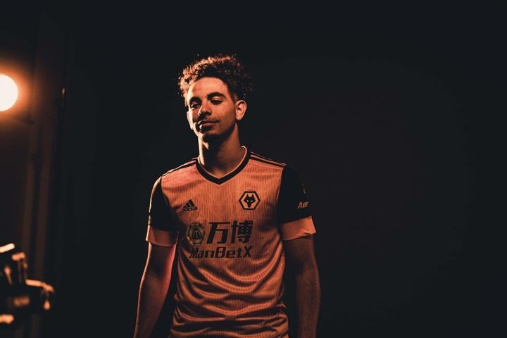 Wolves garantem os serviços do promissor Aït-Nouri