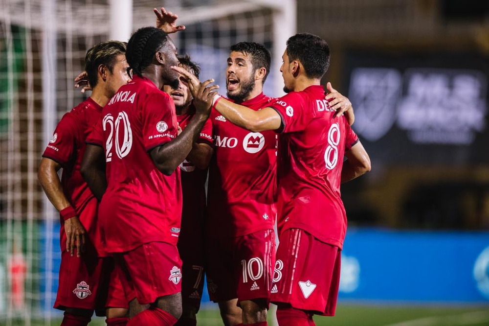 El 'hat trick' de Akinola gana el pulso a las cuatro asistencias de Pozuelo. TorontoFC