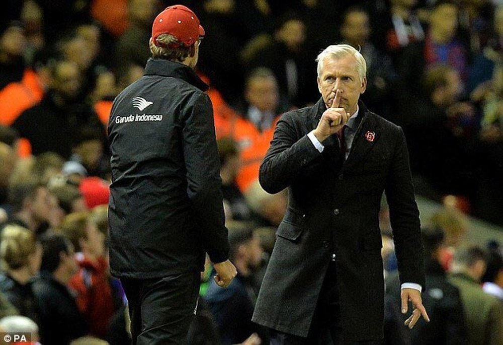 Mark Jenkins to discuss the future of Alan Pardew as manager. Twitter/Paul Greenwood