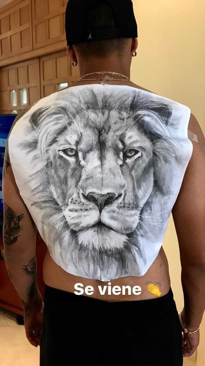 Alan Ruiz se tatuará el león de Driussi