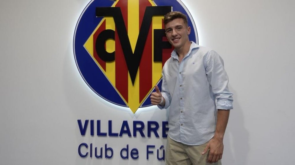 El Villarreal refuerza su filial con Alberto del Moral. Twitter/VillarrealCF