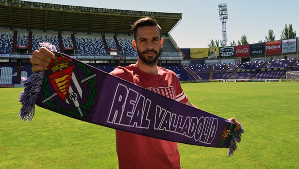 Alberto Guitián ya presume de nuevos colores. RealValladolid