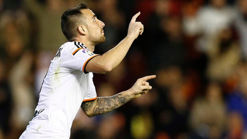 Alcacer is expected to officially join Barcelona today. ValenciaCF