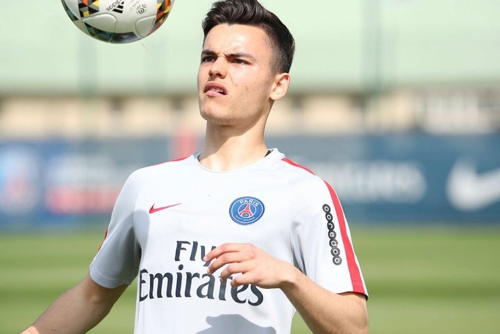 Georgen sai do PSG e vai ao Avranches