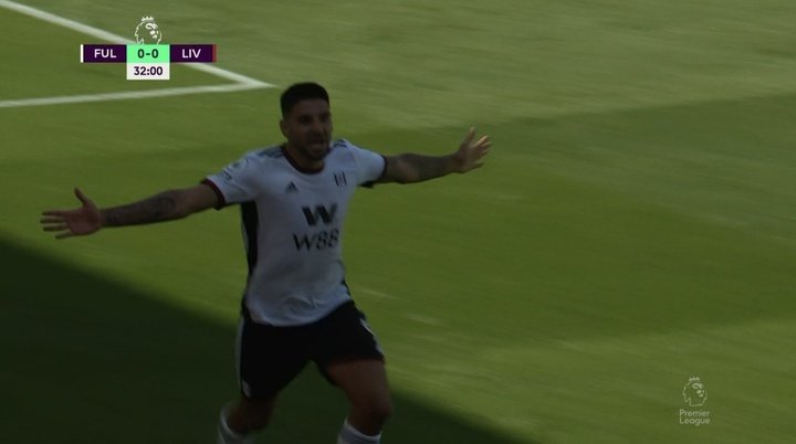 Mitrovic gave Fulham the lead versus Liverpool. Screenshot/DAZN