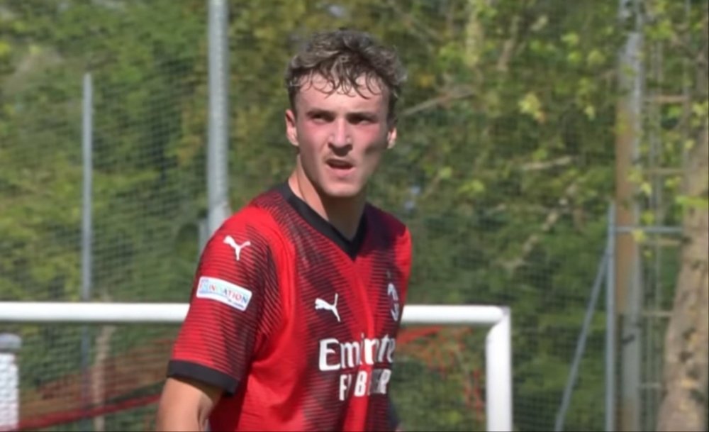 Alex Jimenez signs for Milan until 2028 with an option for another year. Screenshot/ACMilan