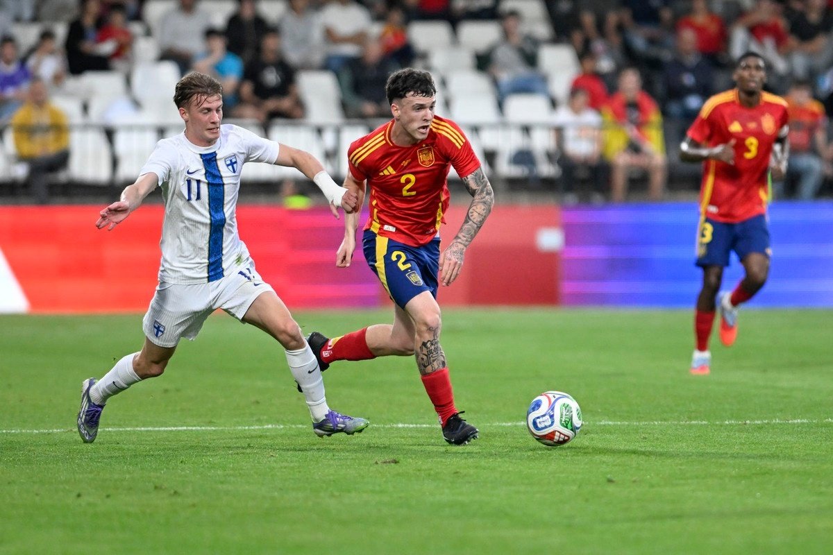 Alex Jimenez vincula-se em definitivo ao Bournemouth