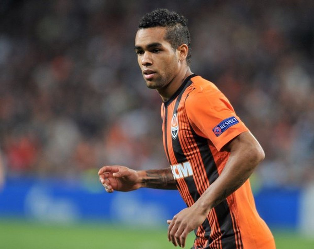 Alex Teixeira, jugador del Shakhtar Donetsk, es pretendido por el Jiangsu Suning. Twitter