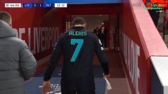 Quando tudo parecia favorável para a Inter, Alexis é expulso. Captura Movistar