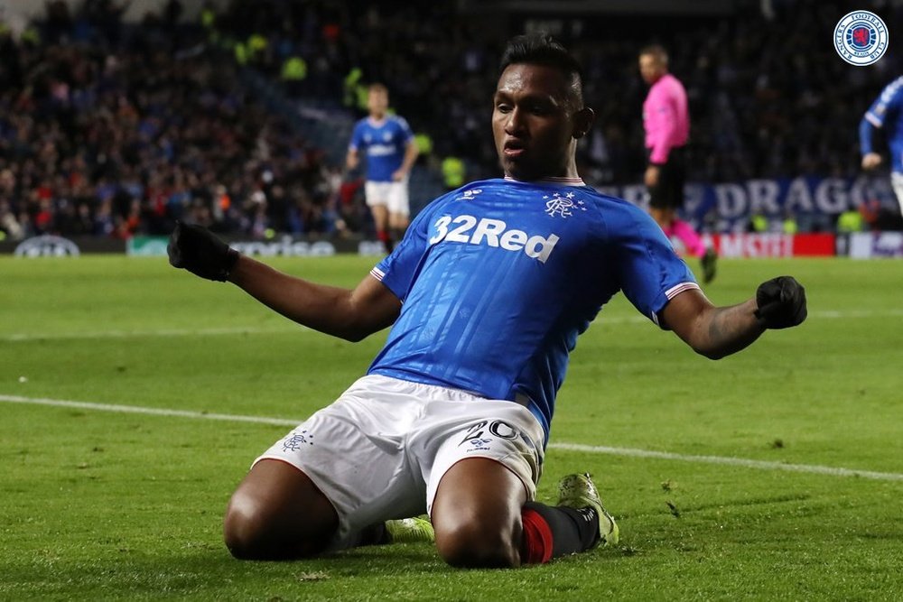 Les Rangers bloquent Morelos. RangersFC